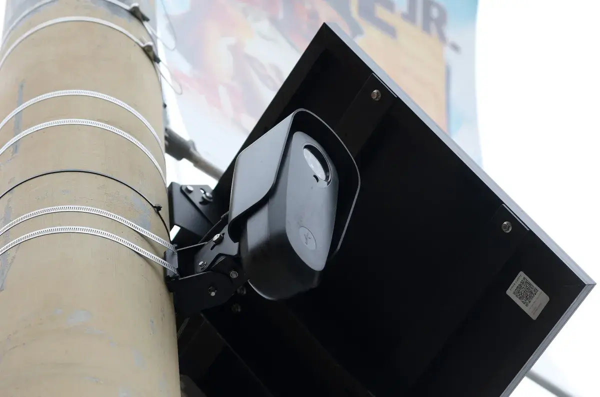 سرقت رمزهای پلیس چه تهدیدی برای دوربین‌های Flock ایجاد می‌کند؟