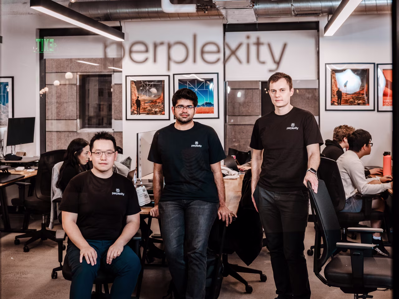  اکانت پرپلکسیتی Perplexity 